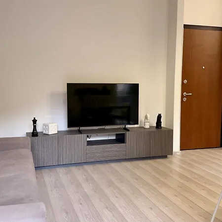 Apartment Harlem - - Monte Olimpino *